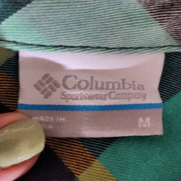 💐2/$25 Women's Columbia Sportswear Plaid Button-down Shirt, Medium - Picture 3 of 11